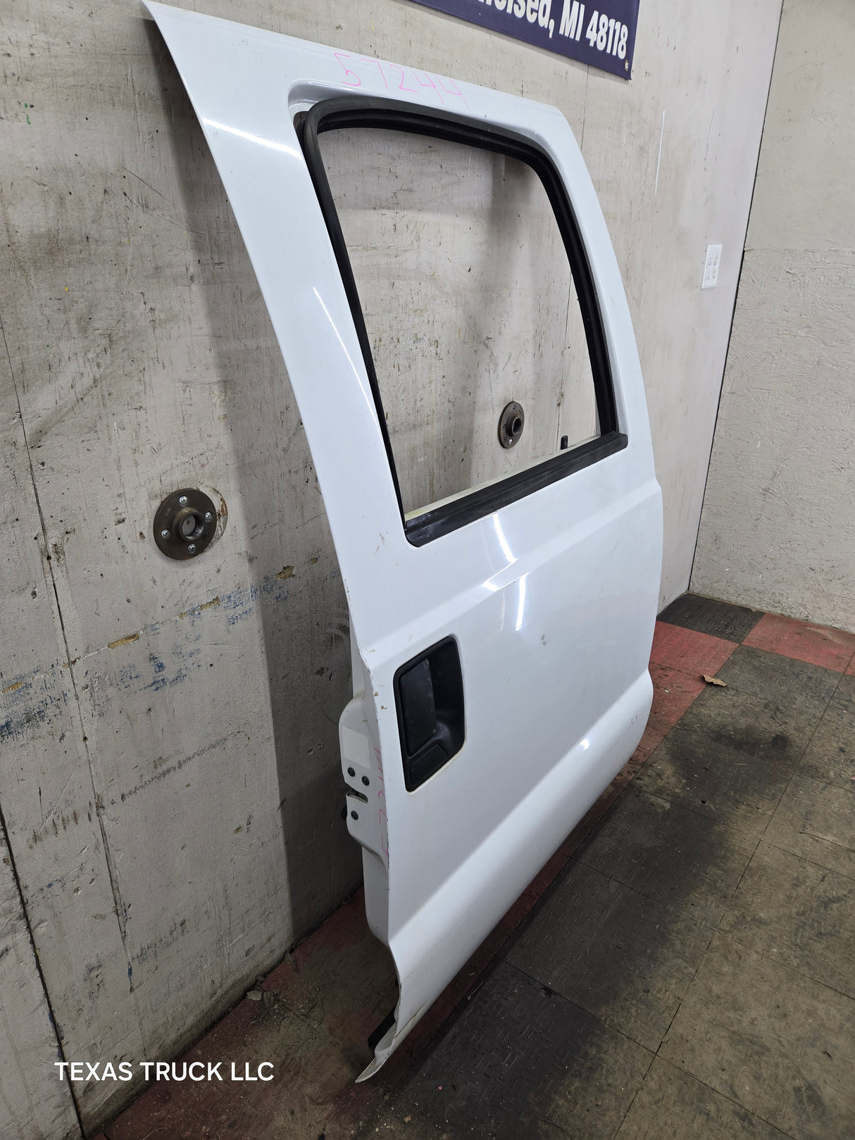 1999-2011 Ford Super Duty RH Passenger Side Rear Crew Cab Door F250 F350 F450 F550
