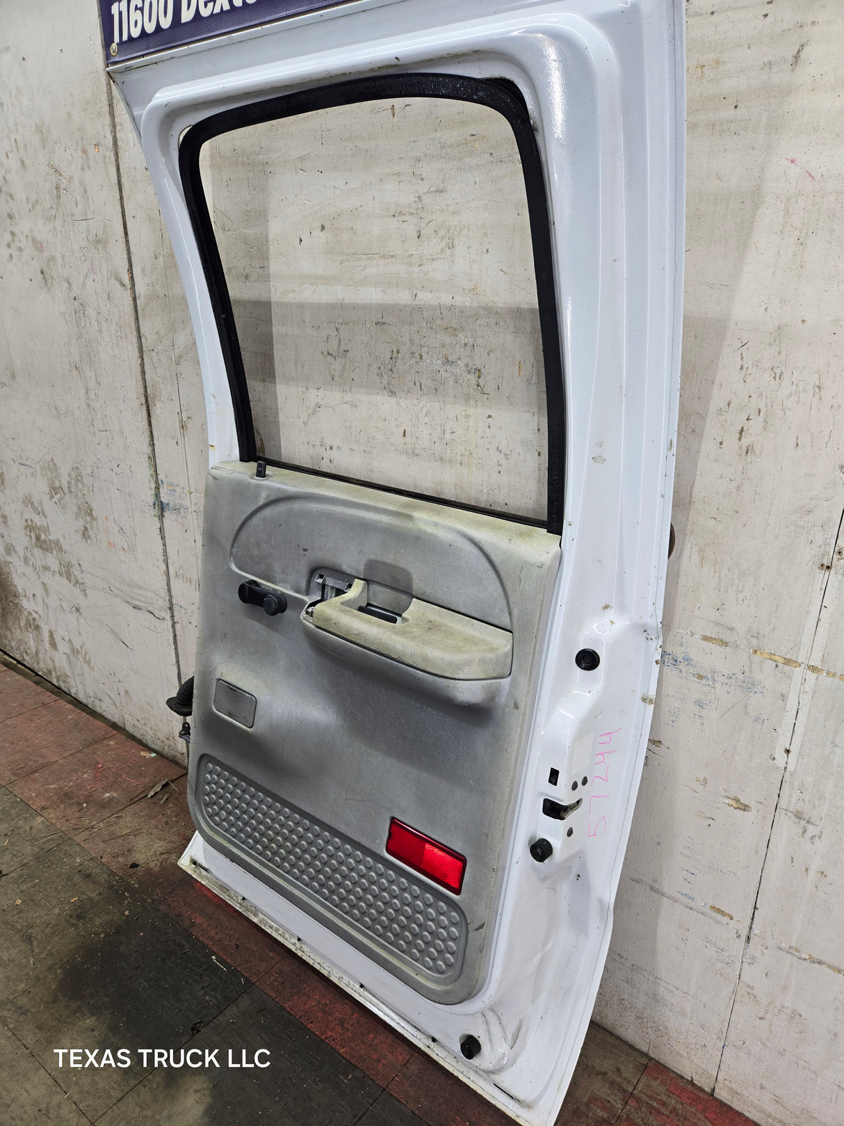 1999-2011 Ford Super Duty RH Passenger Side Rear Crew Cab Door F250 F350 F450 F550