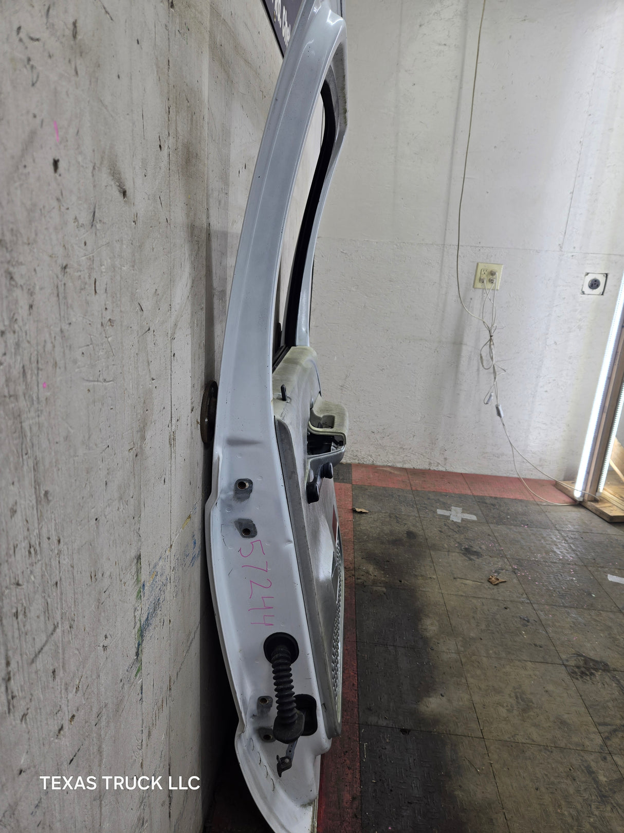 1999-2011 Ford Super Duty RH Passenger Side Rear Crew Cab Door F250 F350 F450 F550