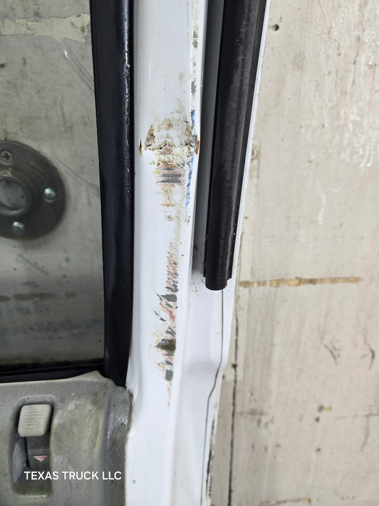 1998-2003 Dodge Durango 1st Gen RH Passenger Side Front Door