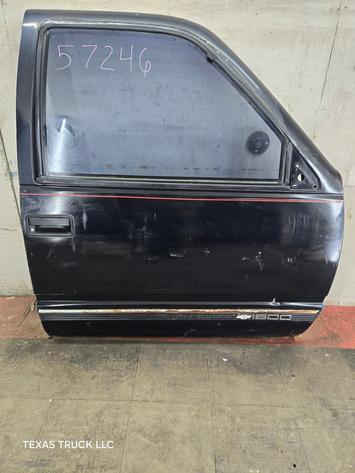 1988-2000 Chevrolet Silverado Suburban GMC Sierra RH Front Passenger Door