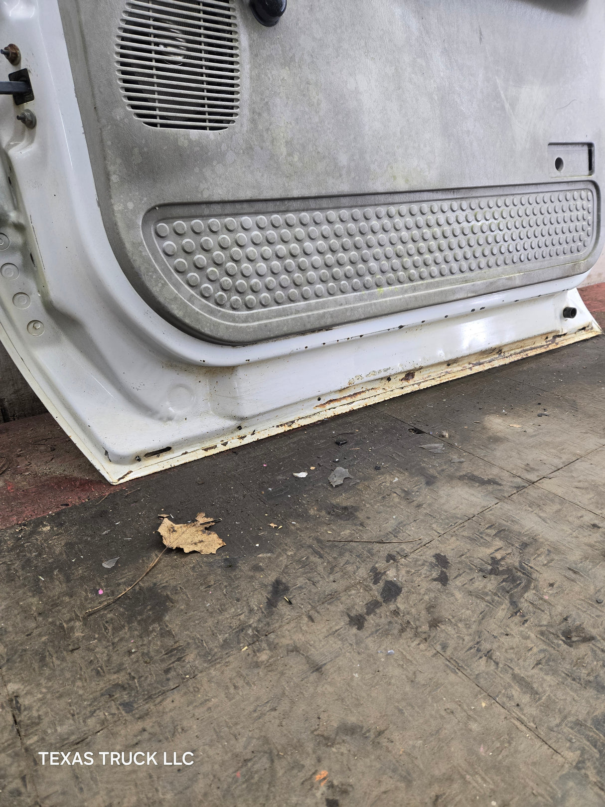 1999-2011 Ford Super Duty / Excursion Front Passenger RH Door F250 F350 F450 F550