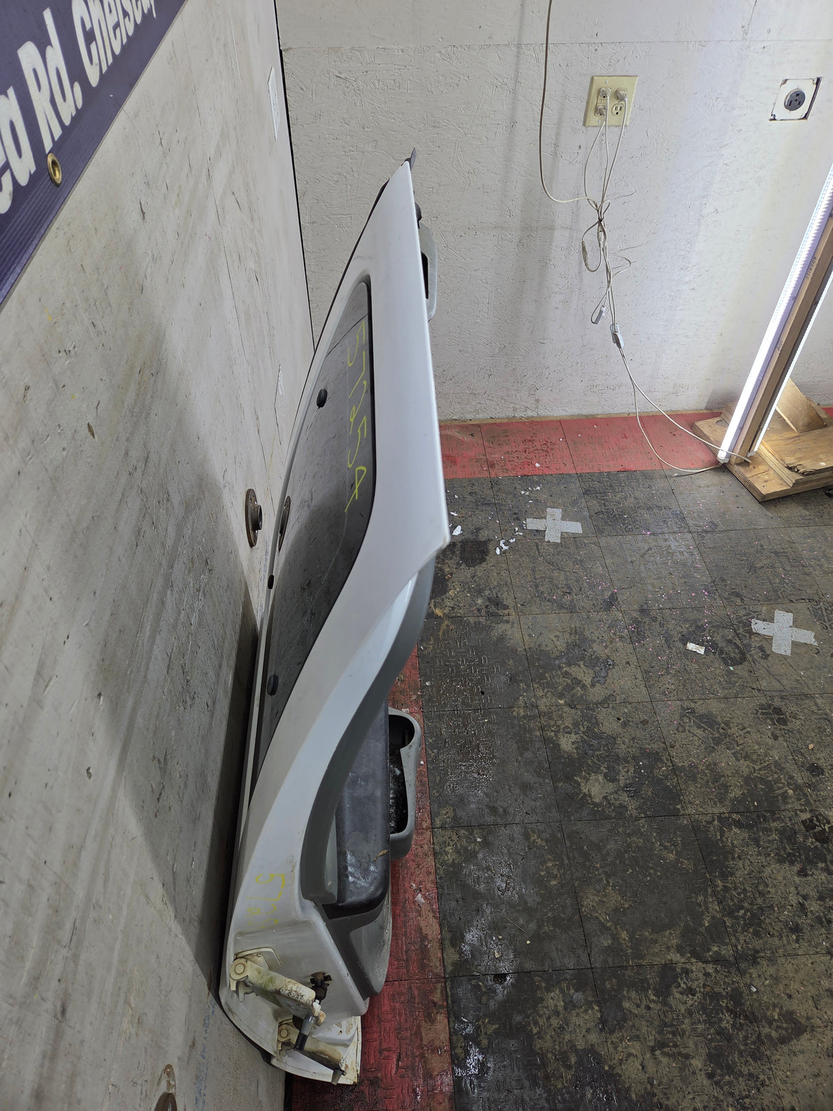 1999-2007 Ford Super Duty F250 F350 F450 F550 LH Extended Cab Driver Rear Door