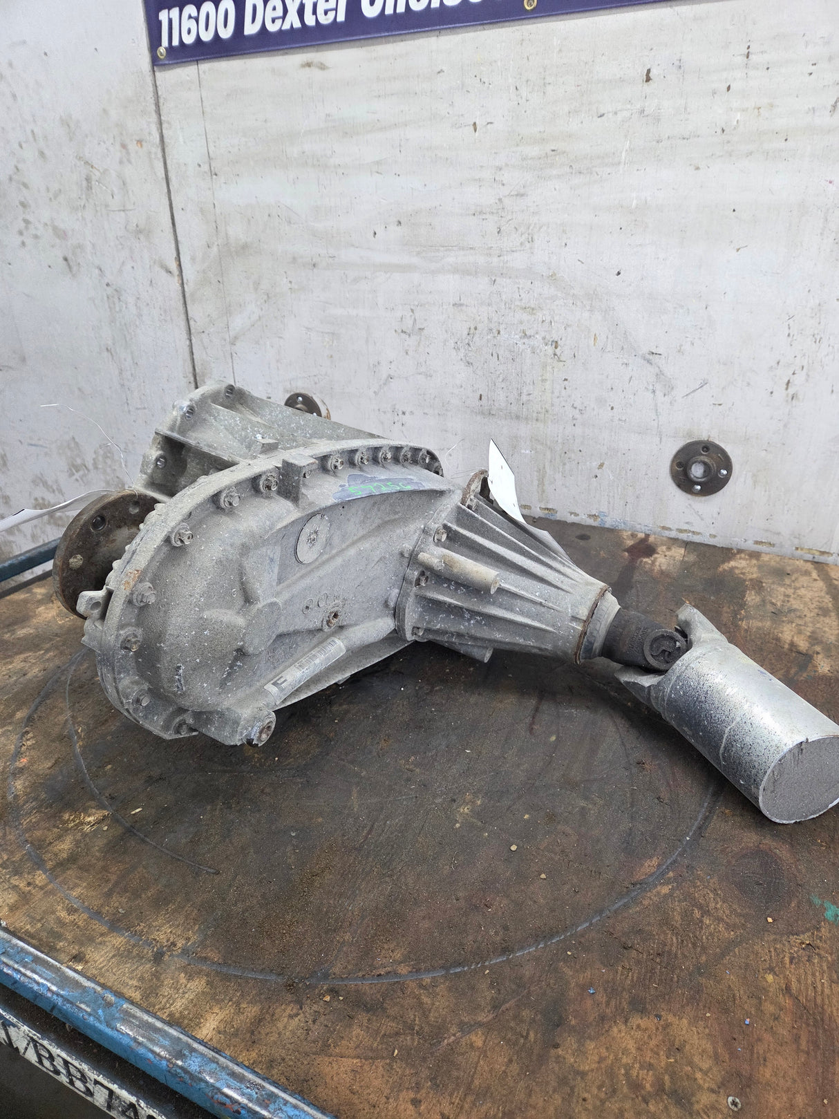 2011-2016 6.2L 6.7L Power Stroke Transfer Case slip yoke Electric Shift Ford F250 F350 F450 F550 Super Duty