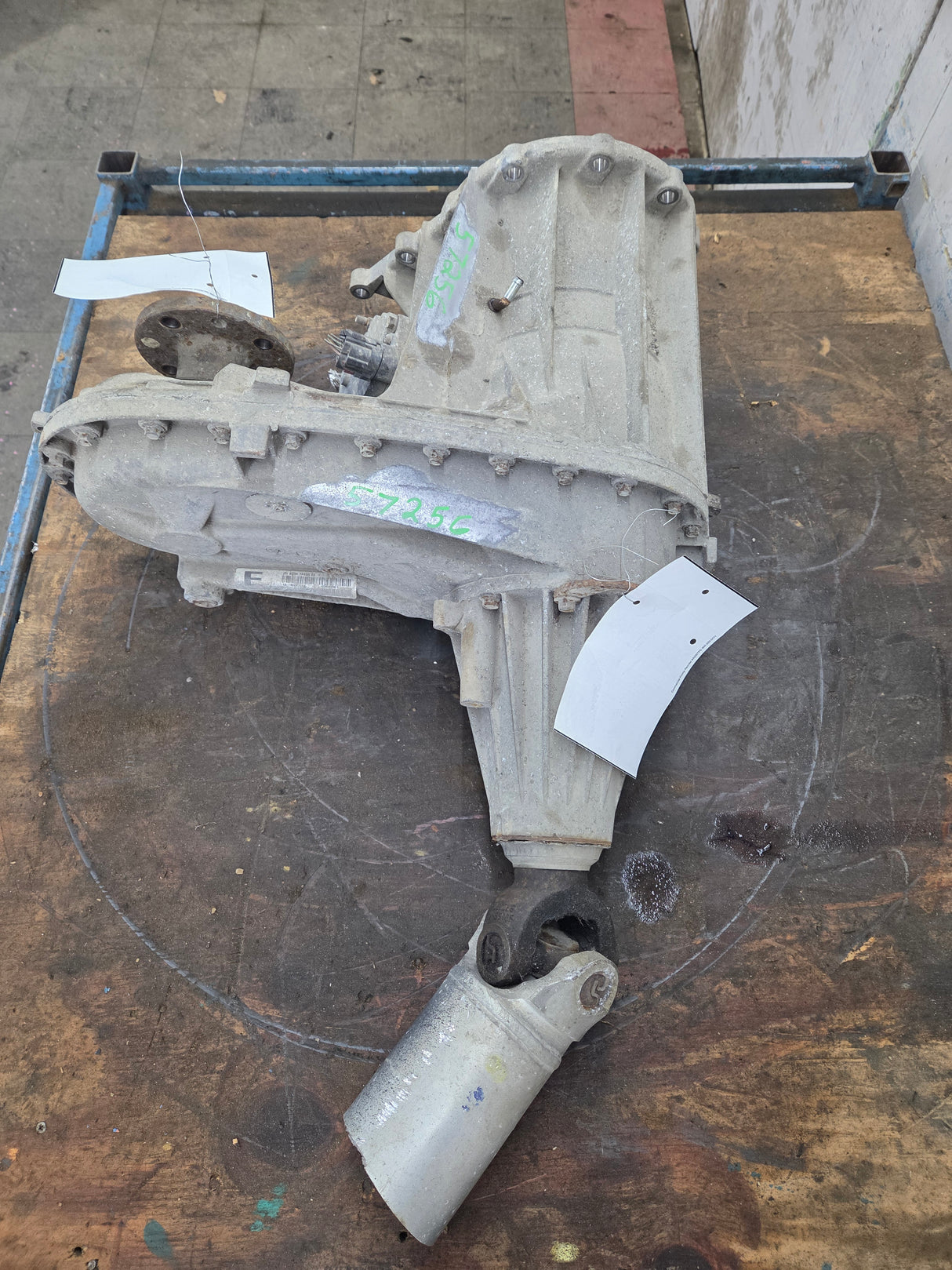 2011-2016 6.2L 6.7L Power Stroke Transfer Case slip yoke Electric Shift Ford F250 F350 F450 F550 Super Duty