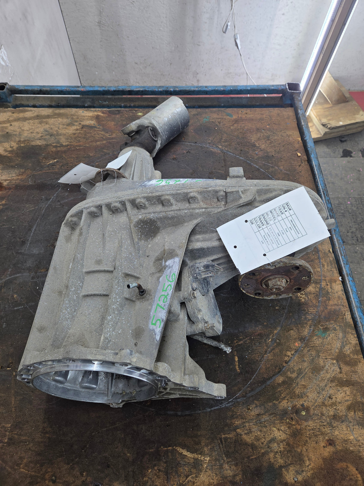 2011-2016 6.2L 6.7L Power Stroke Transfer Case slip yoke Electric Shift Ford F250 F350 F450 F550 Super Duty