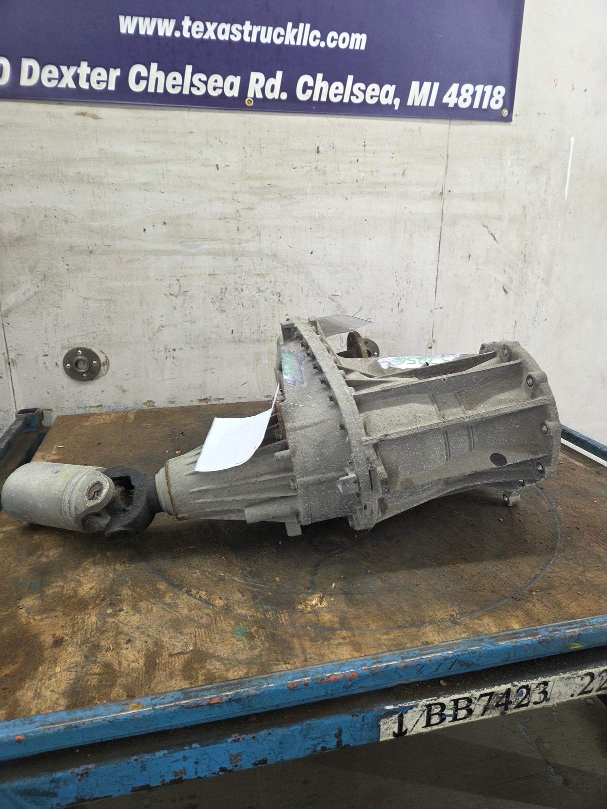 2011-2016 6.2L 6.7L Power Stroke Transfer Case slip yoke Electric Shift Ford F250 F350 F450 F550 Super Duty