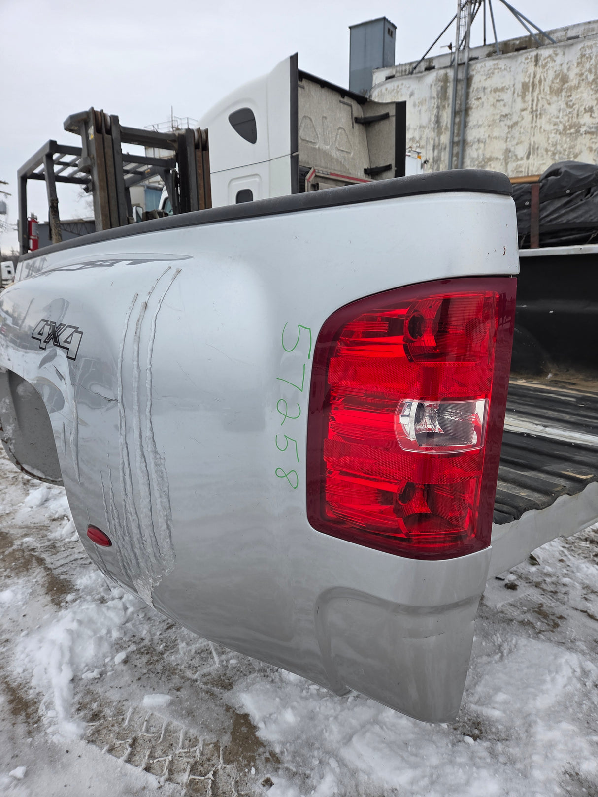 2007-2013 Chevrolet Silverado / GMC Sierra 3500 HD 8' Dually Bed