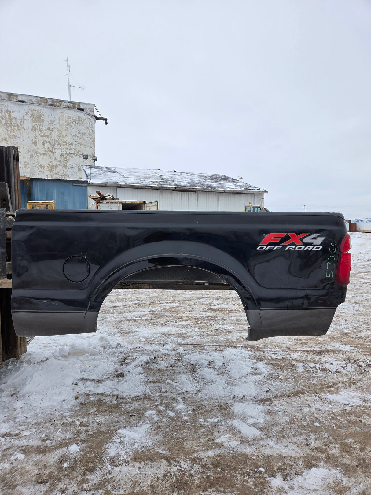 1999-2010 Ford Super Duty F250 F350 6' 9" Short Truck Bed
