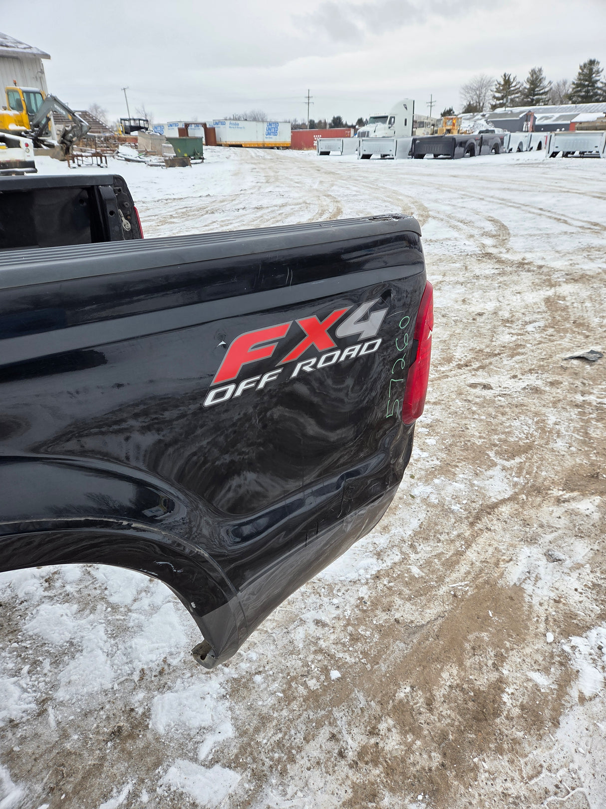 1999-2010 Ford Super Duty F250 F350 6' 9" Short Truck Bed