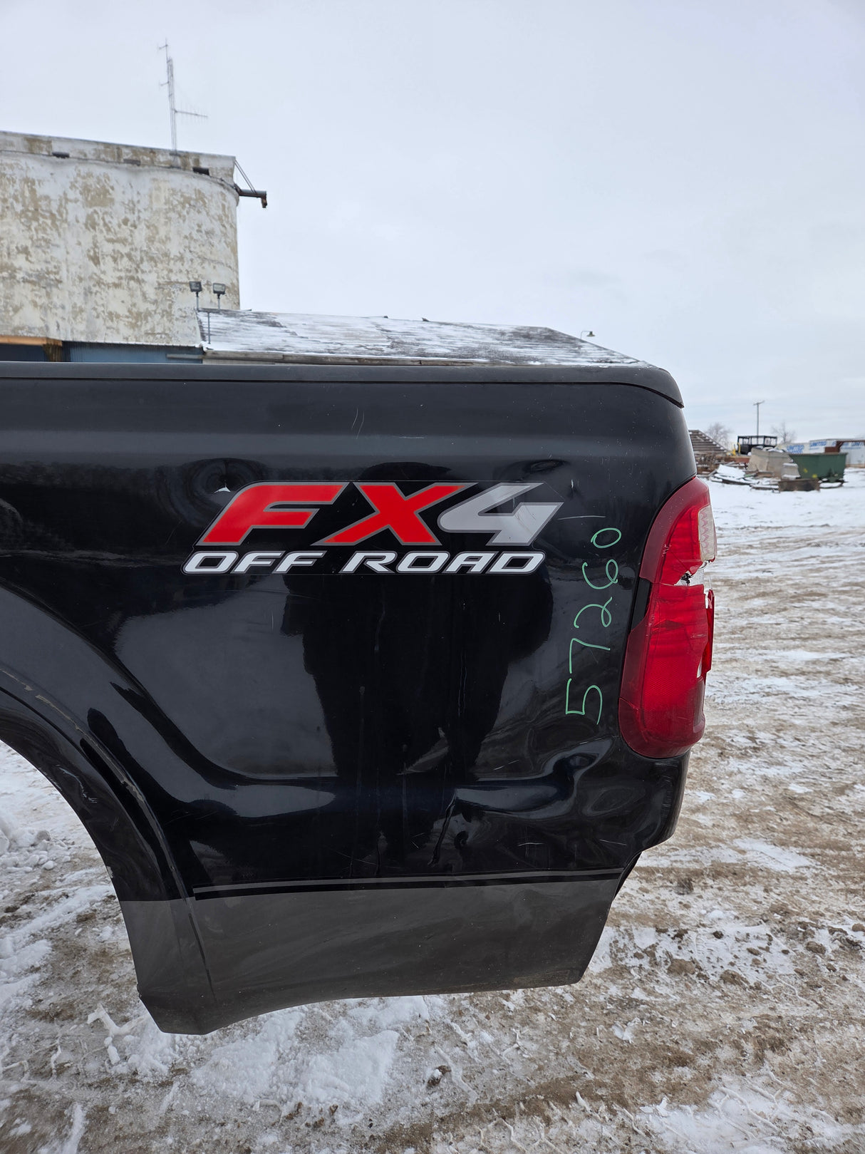 1999-2010 Ford Super Duty F250 F350 6' 9" Short Truck Bed