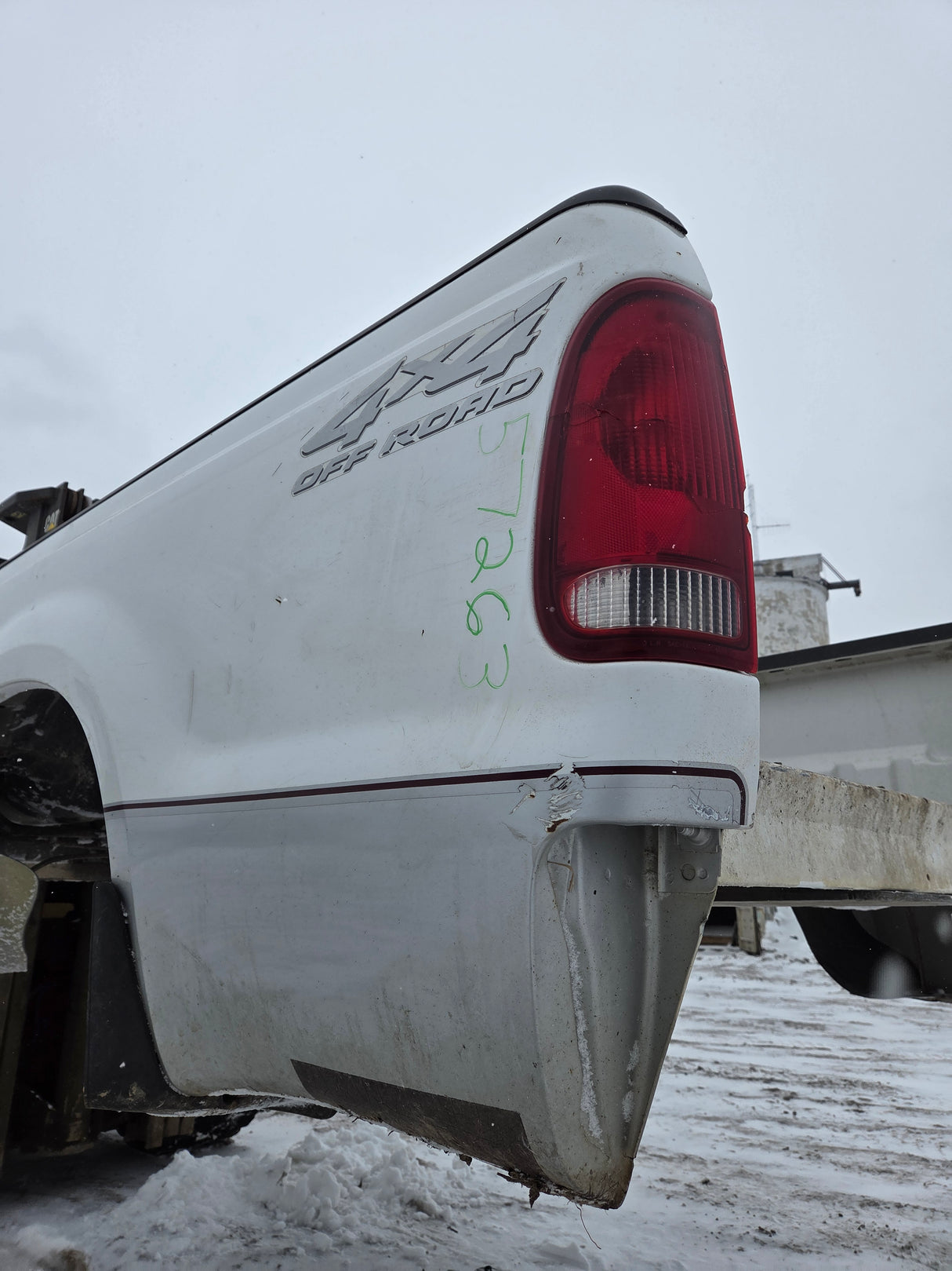 1999-2010 Ford Super Duty F250 F350 6' 9" Short Truck Bed