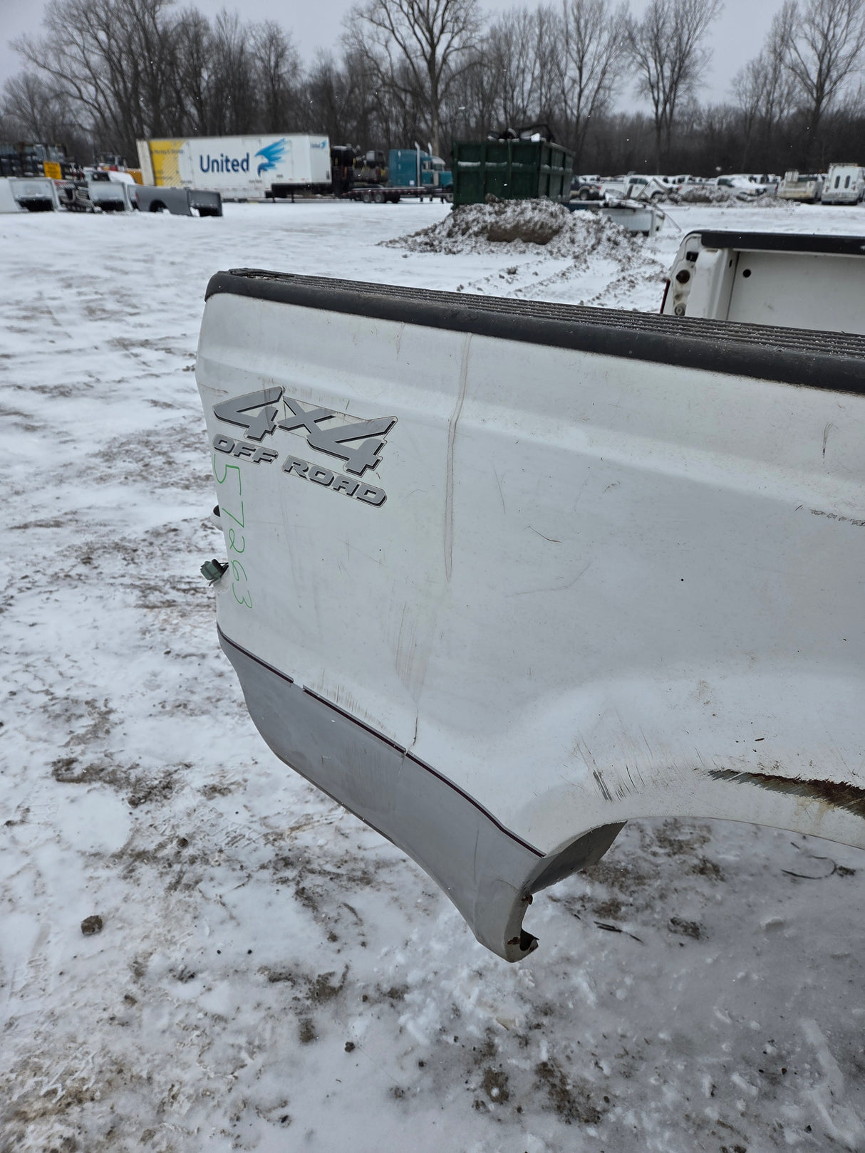 1999-2010 Ford Super Duty F250 F350 6' 9" Short Truck Bed