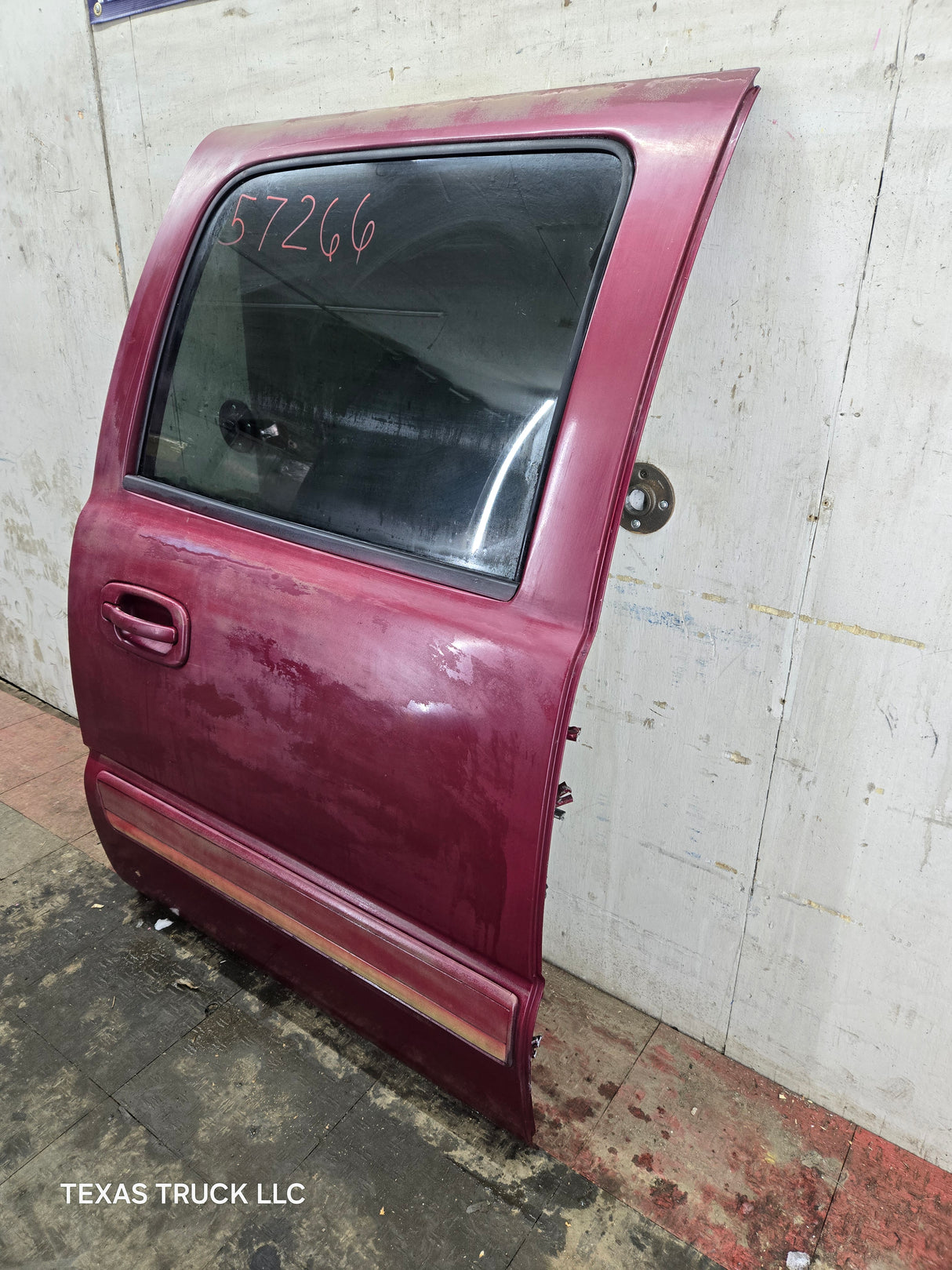 1999-2006 Chevrolet Silverado / GMC Sierra 1500 2500 3500 HD Passenger side Crew Cab rear door RH