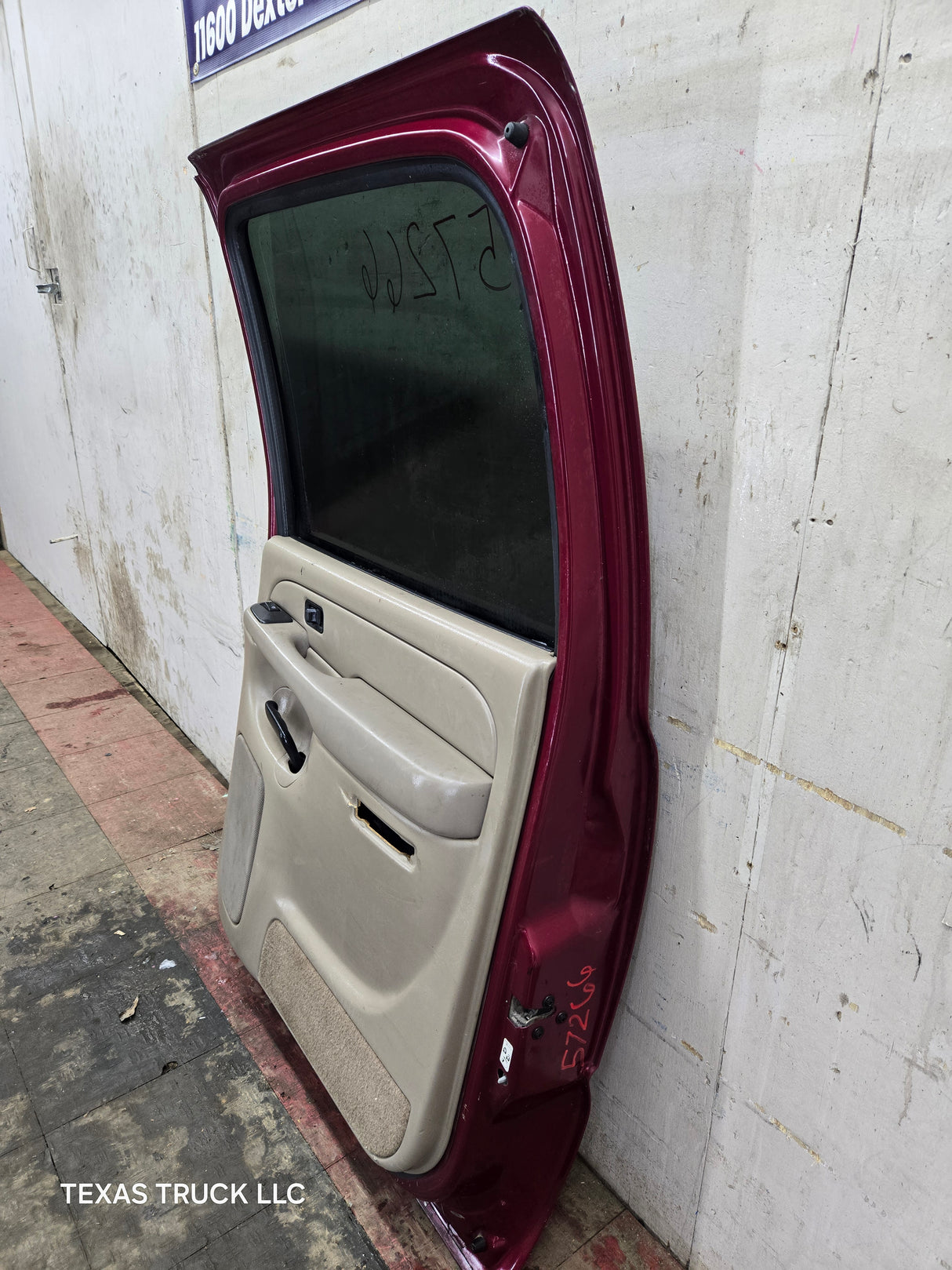 1999-2006 Chevrolet Silverado / GMC Sierra 1500 2500 3500 HD Passenger side Crew Cab rear door RH