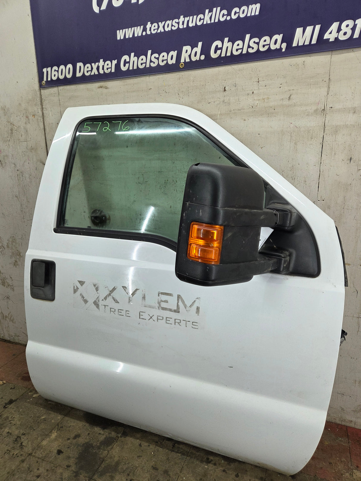 2012-2016 Ford Super Duty Passenger Side Front Door RH F250 F350 F450 F550 - Oxford White