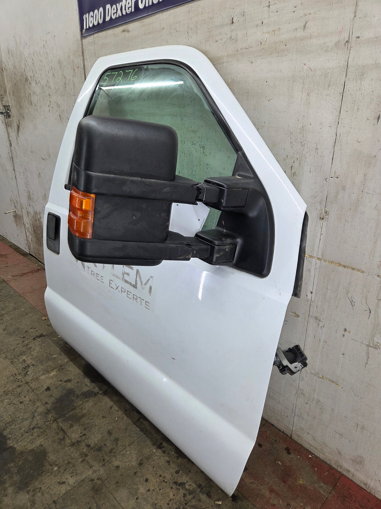 2012-2016 Ford Super Duty Passenger Side Front Door RH F250 F350 F450 F550 - Oxford White