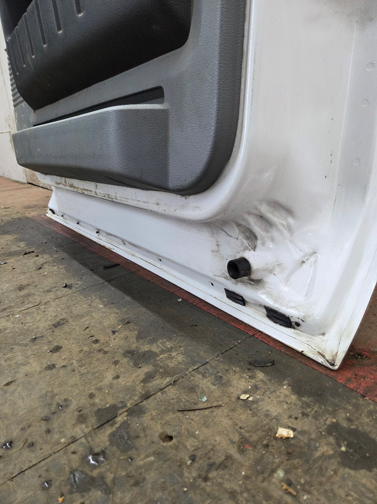 2012-2016 Ford Super Duty Passenger Side Front Door RH F250 F350 F450 F550 - Oxford White