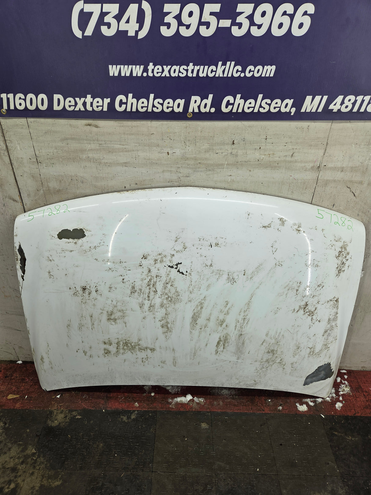 1999-2002 Chevrolet Silverado / Suburban 1500 2500 Hood