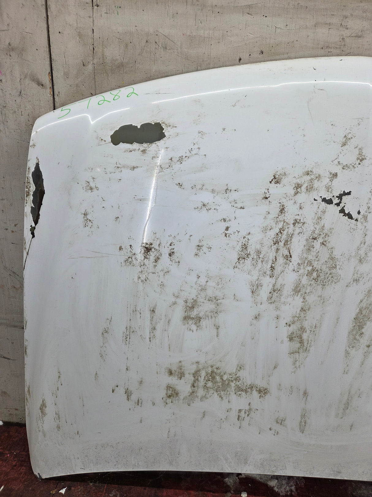 1999-2002 Chevrolet Silverado / Suburban 1500 2500 Hood