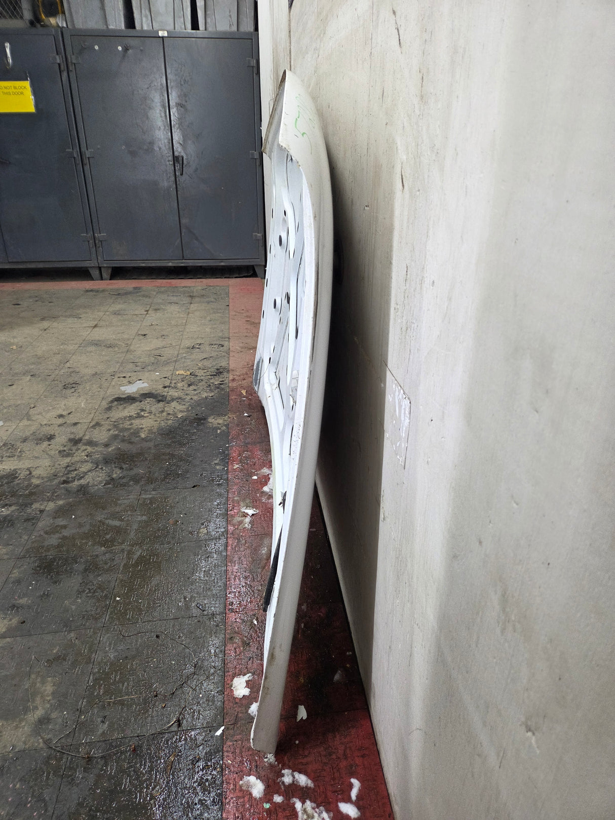 1999-2002 Chevrolet Silverado / Suburban 1500 2500 Hood