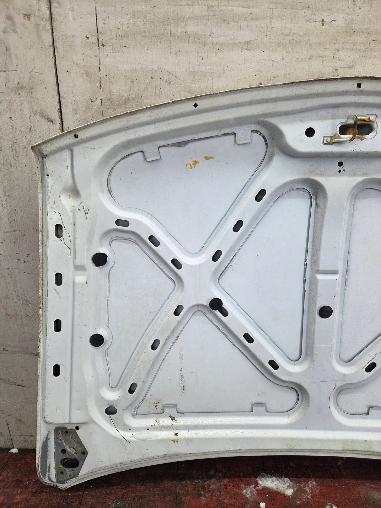 1999-2002 Chevrolet Silverado / Suburban 1500 2500 Hood