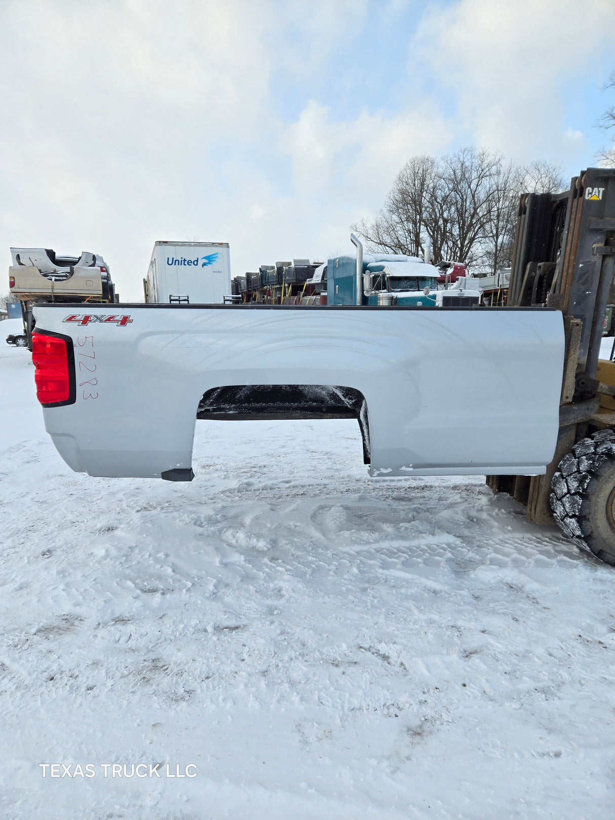 2014-2019 Chevrolet Silverado 1500 2500 3500 HD 8' Long Truck Bed - Silver