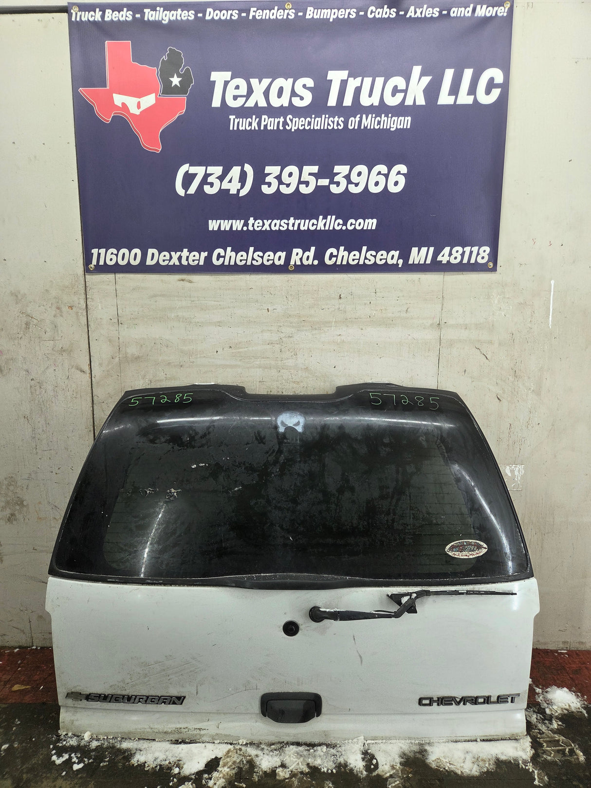 2001-2005 Chevrolet Suburban Tahoe 1500 Rear Hatch Trunk Lid