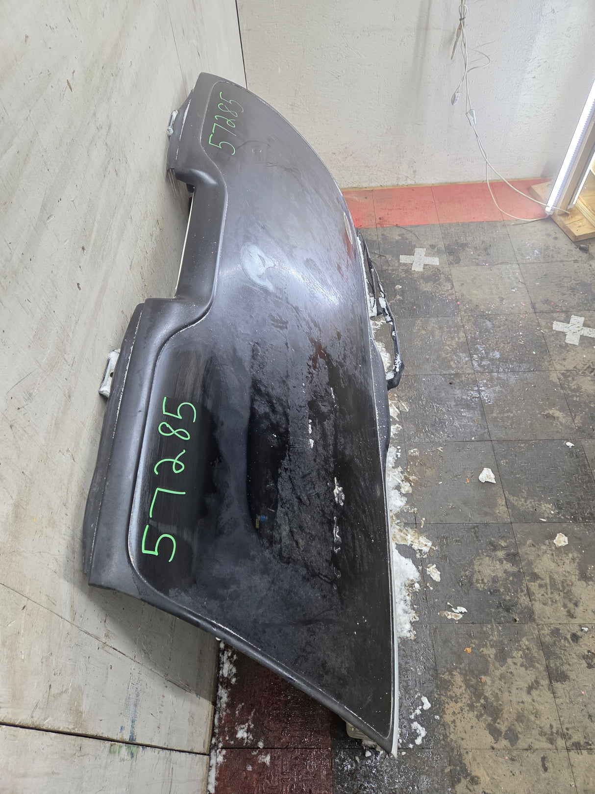 2001-2005 Chevrolet Suburban Tahoe 1500 Rear Hatch Trunk Lid