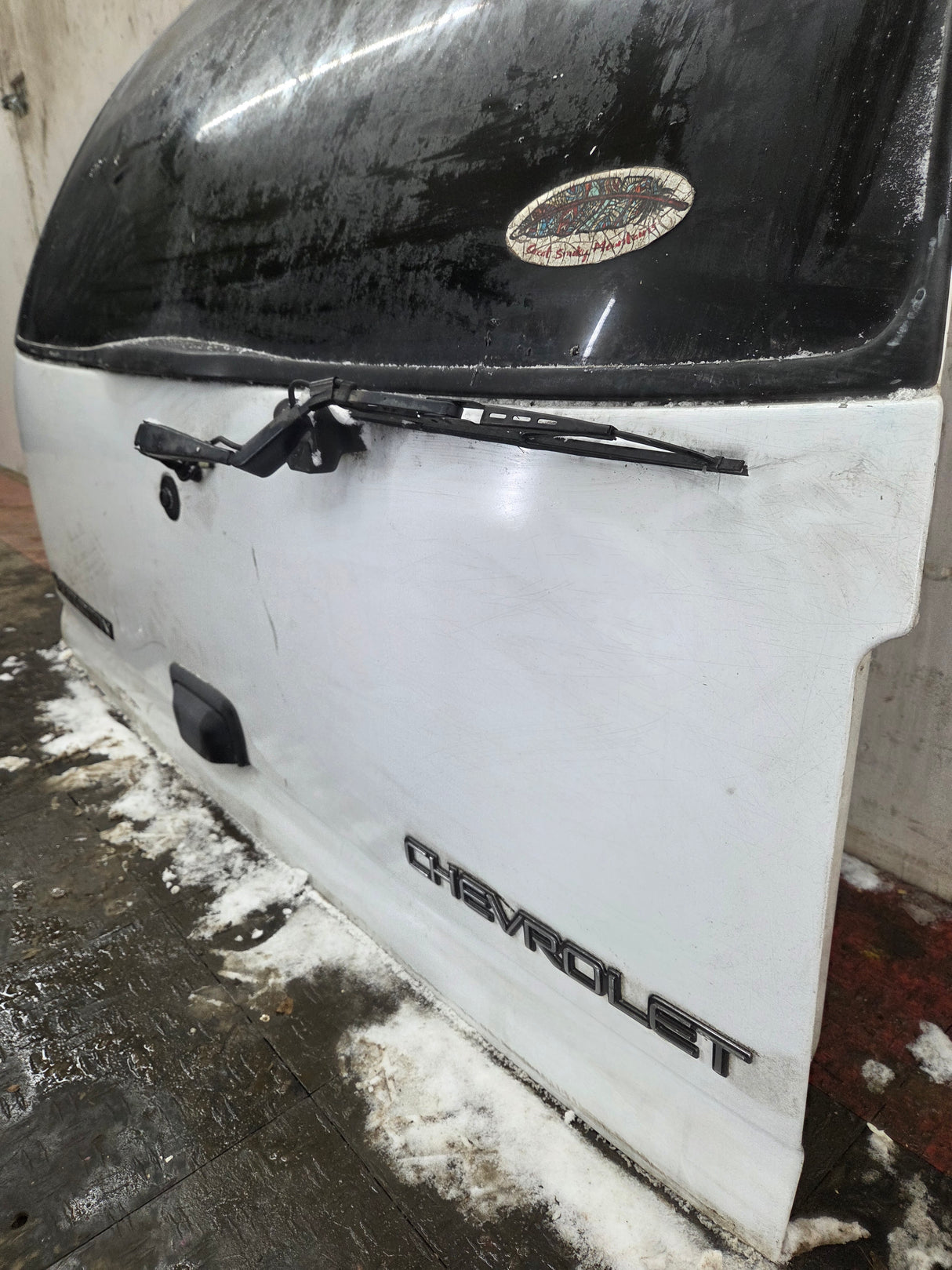 2001-2005 Chevrolet Suburban Tahoe 1500 Rear Hatch Trunk Lid