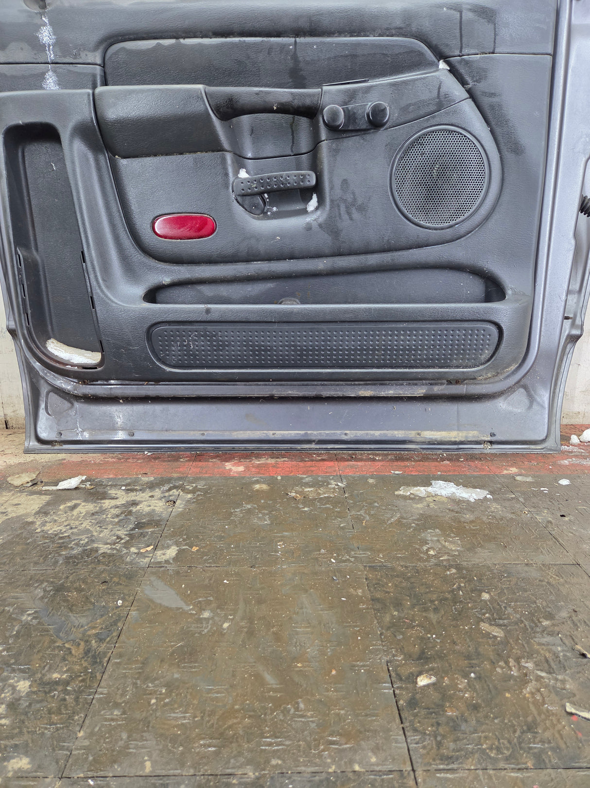 2003-2008 Dodge Ram 3rd Gen Driver Front Regular Cab Door 1500 2500 3500 4500 5500