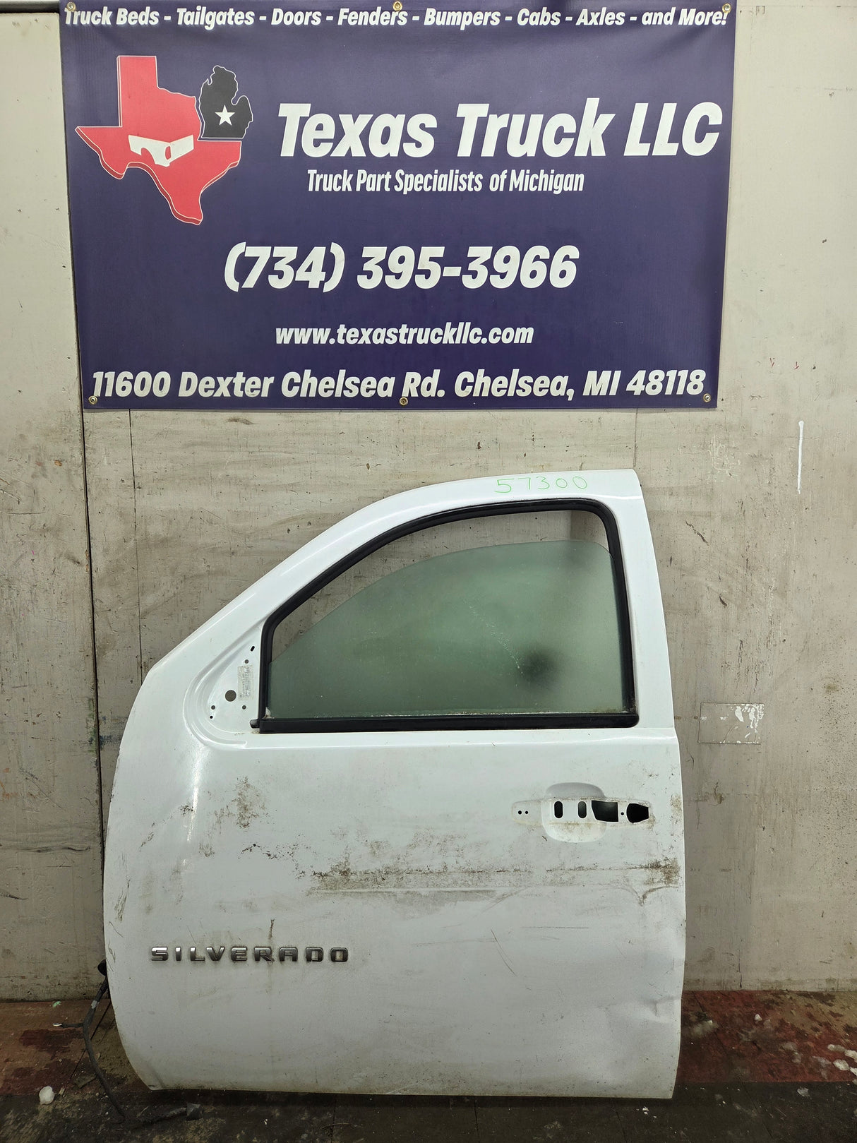 2007-2013 Chevrolet Silverado / GMC Sierra 1500 2500 3500 HD LH Front Driver Side Door