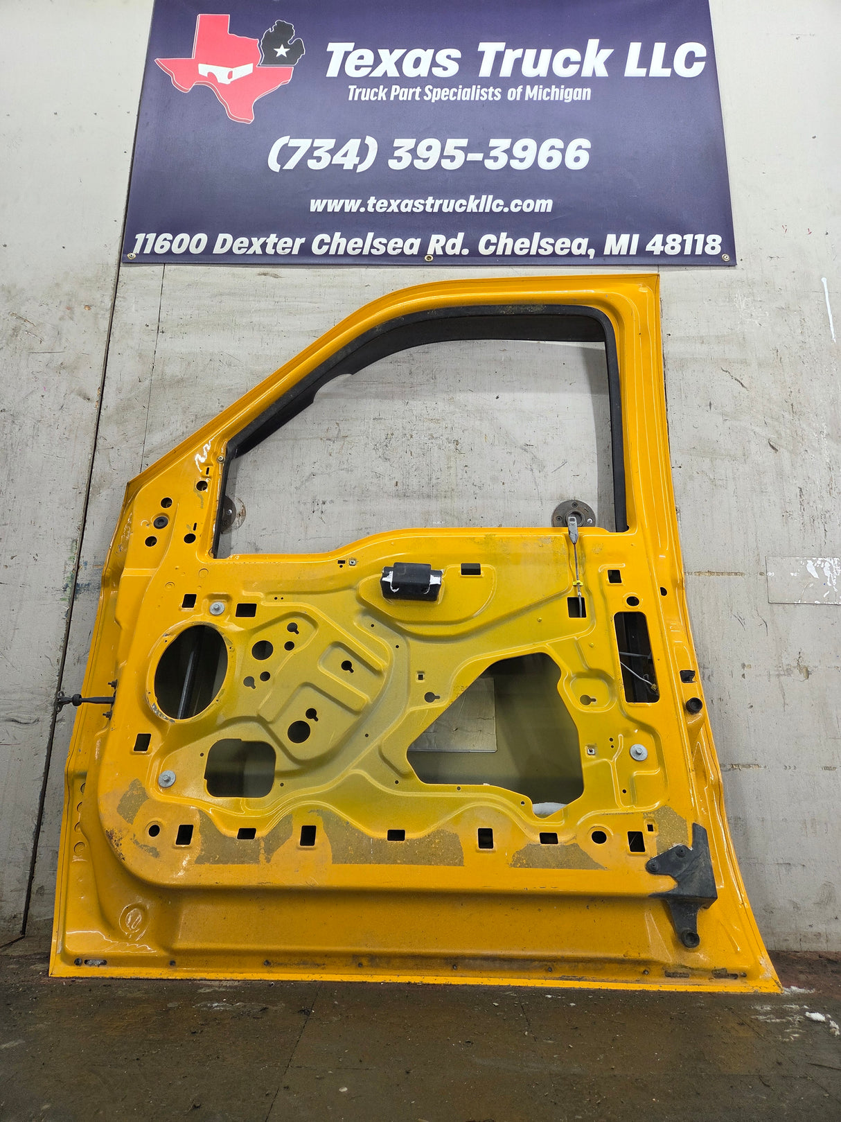 1999-2011 Ford Super Duty / Excursion Front Passenger RH Door F250 F350 F450 F550
