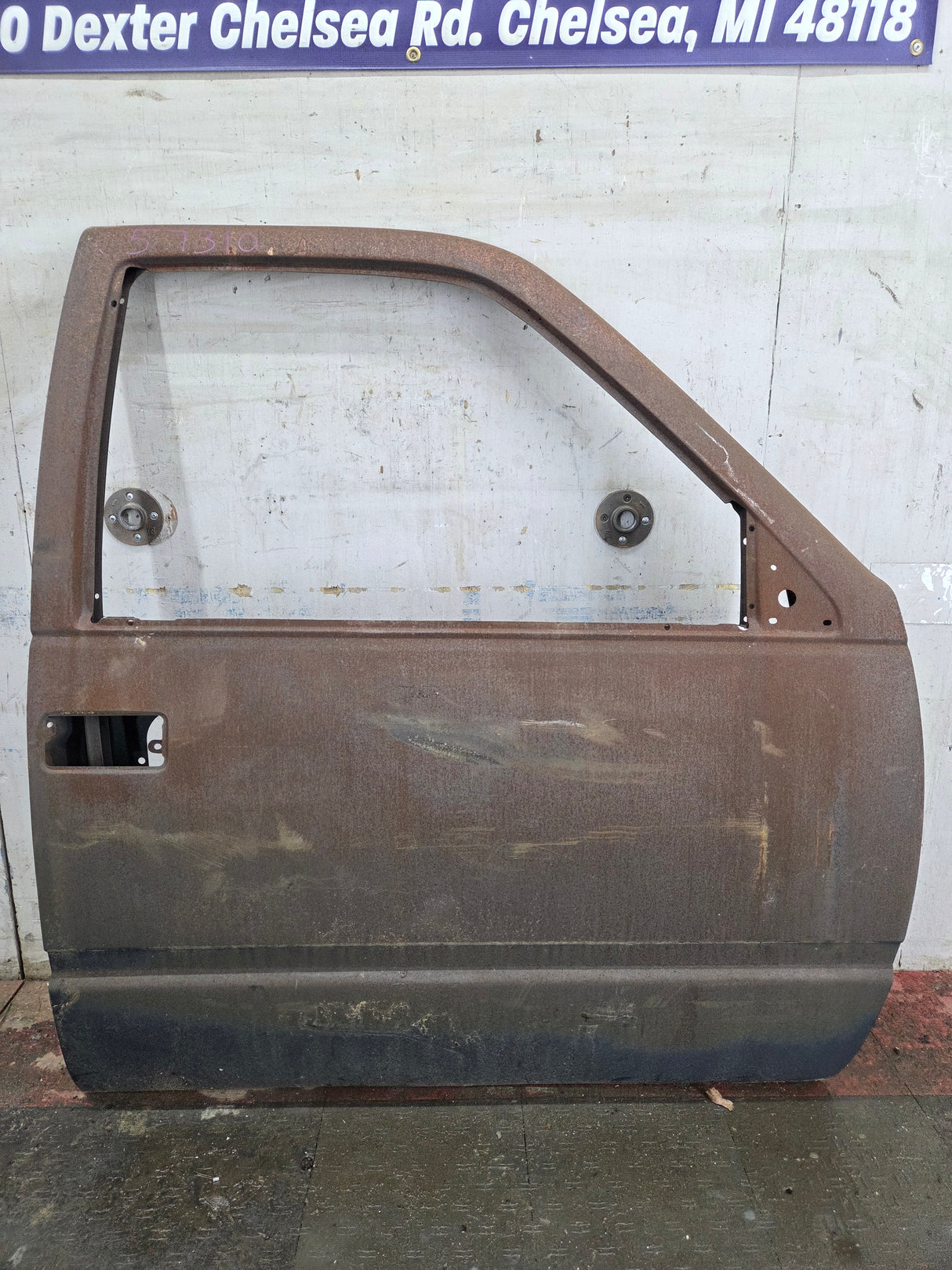 1988-2000 Chevrolet Silverado Suburban GMC Sierra RH Front Passenger Door