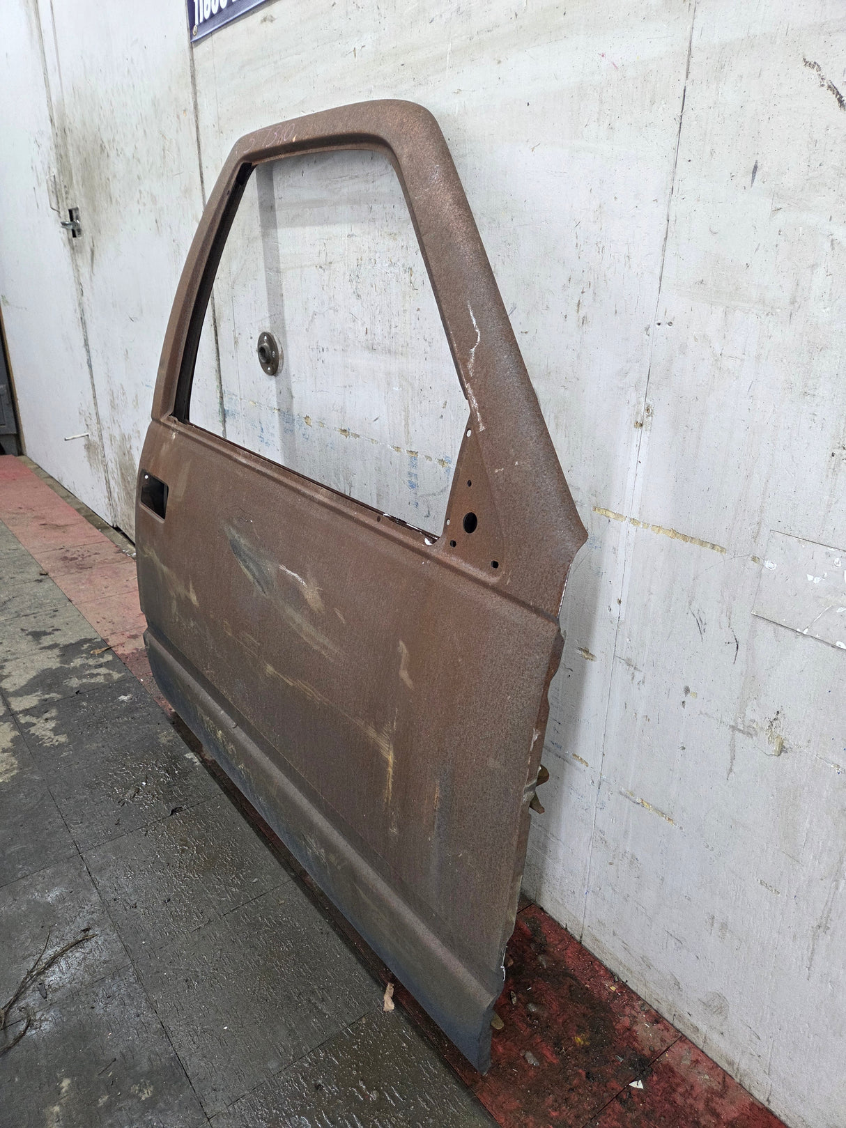 1988-2000 Chevrolet Silverado Suburban GMC Sierra RH Front Passenger Door