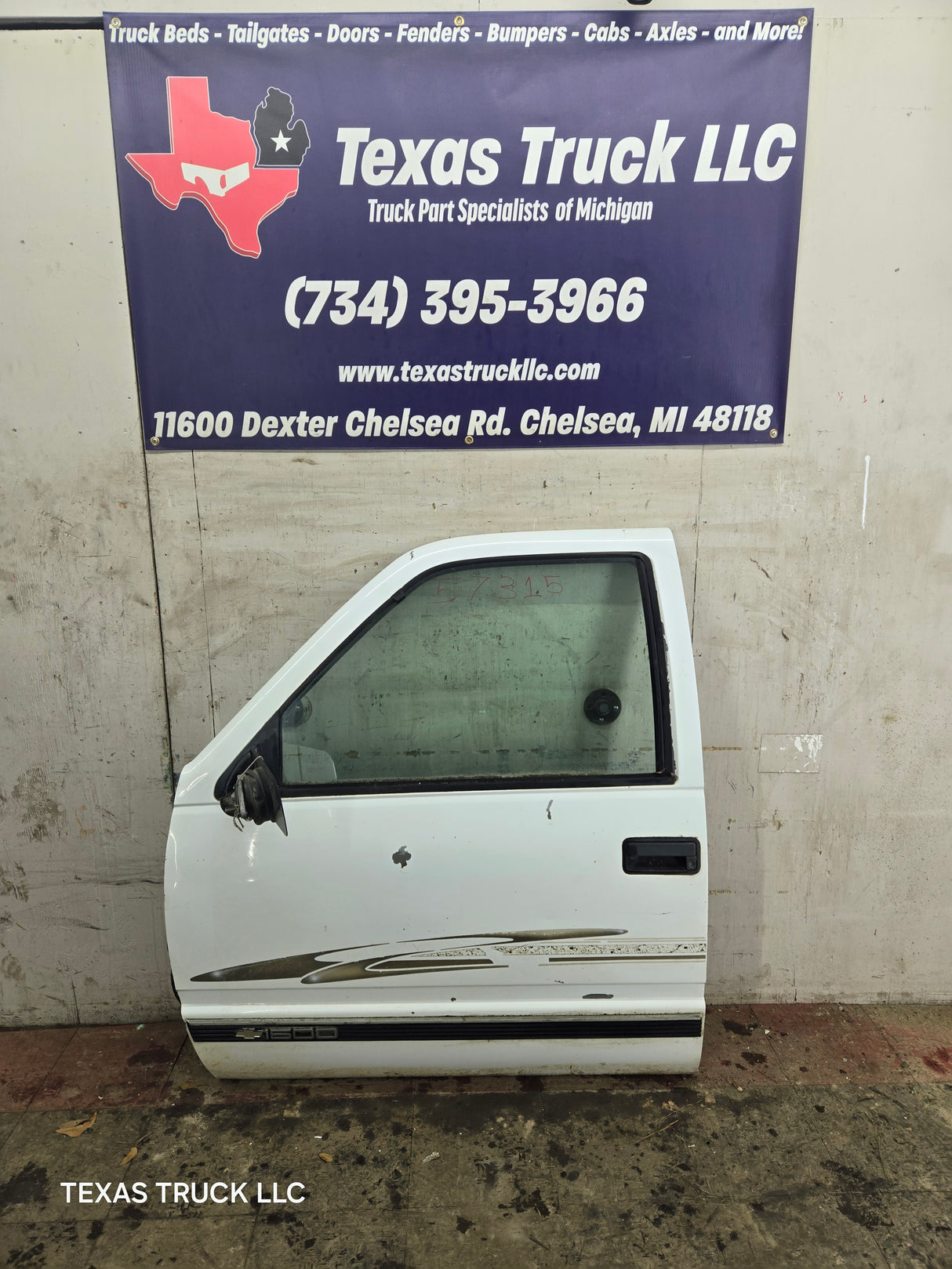 1988-2000 Chevrolet Silverado Suburban GMC Sierra LH Front Driver Door - White