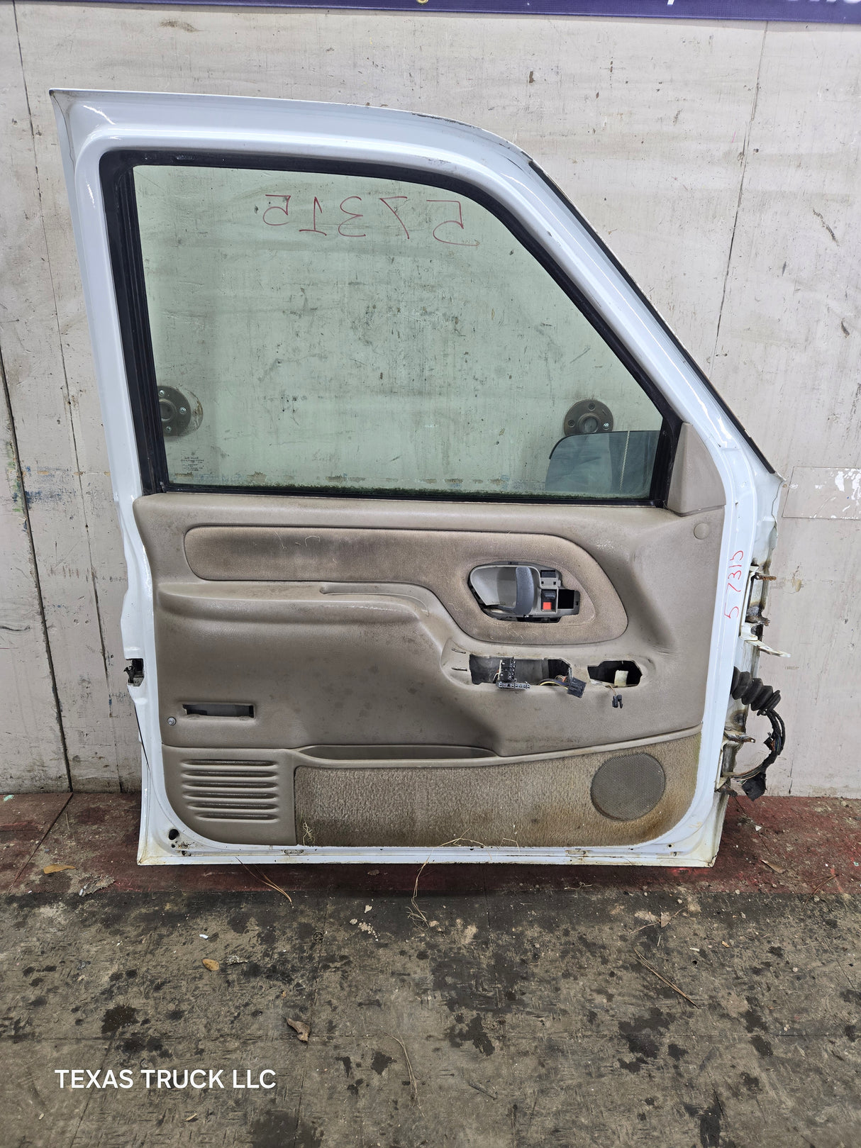 1988-2000 Chevrolet Silverado Suburban GMC Sierra LH Front Driver Door - White