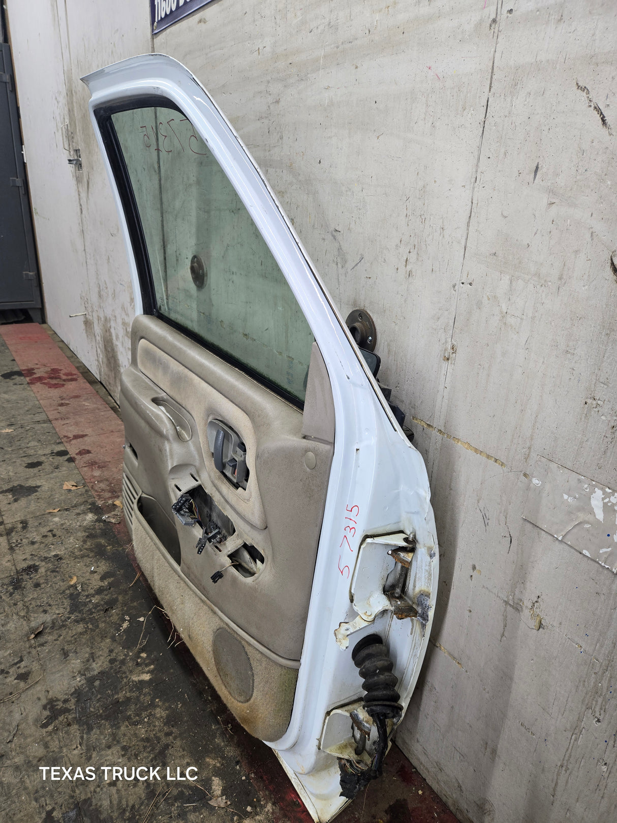 1988-2000 Chevrolet Silverado Suburban GMC Sierra LH Front Driver Door - White