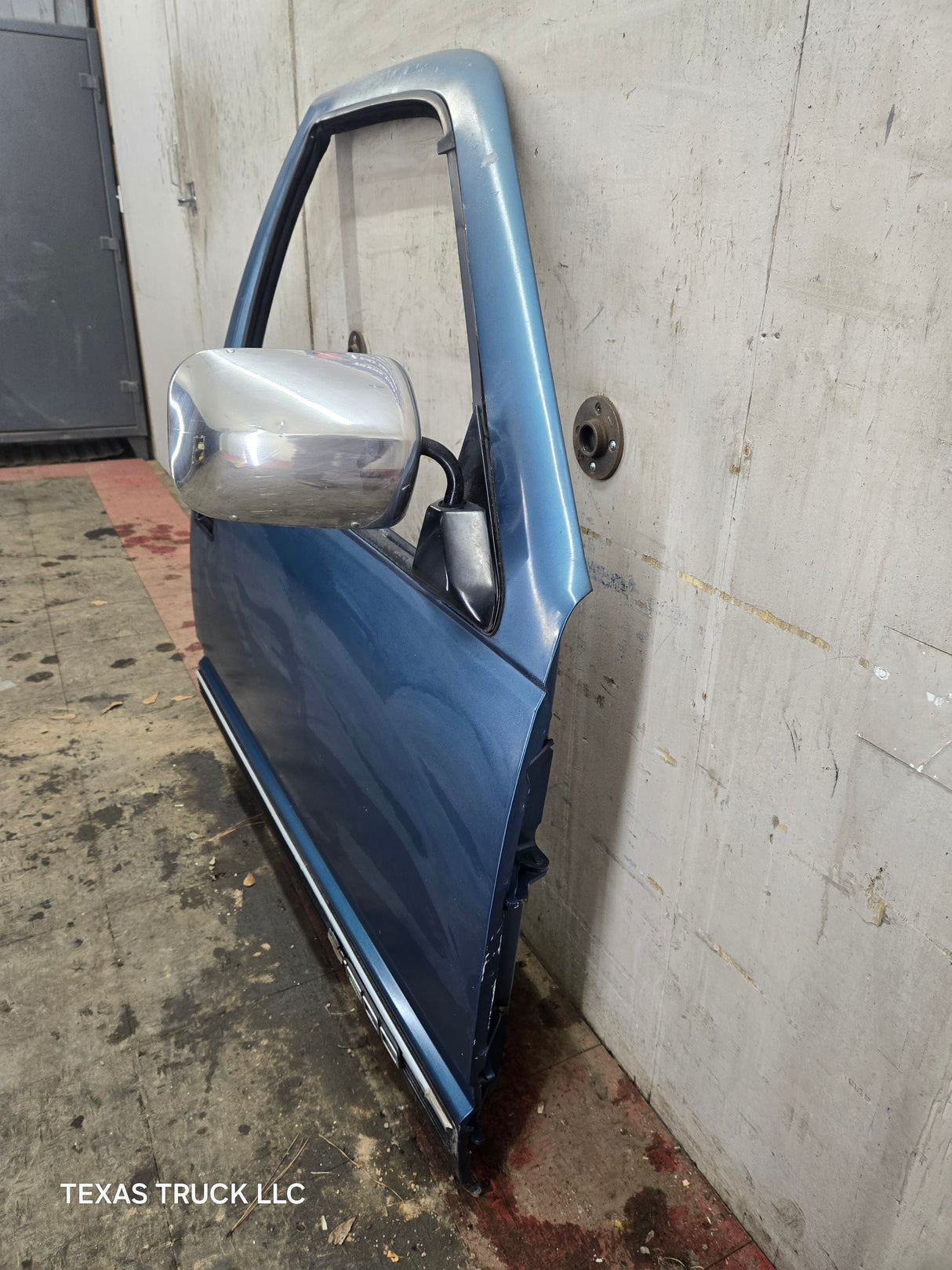 1988-2000 Chevrolet Silverado Suburban GMC Sierra RH Front Passenger Door - Blue