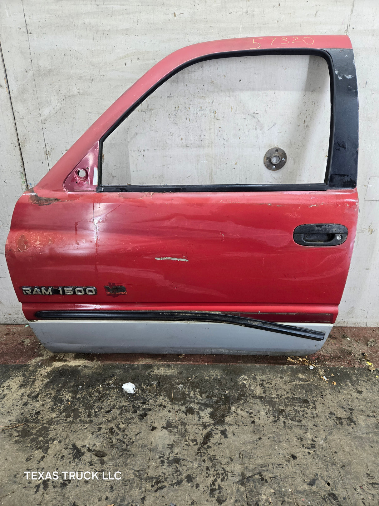1994-2002 Dodge Ram 2nd Gen LH Driver Side Front Door Regular Cab / 2 Door Ext Cab 1500 2500 3500 ROUND CORNER