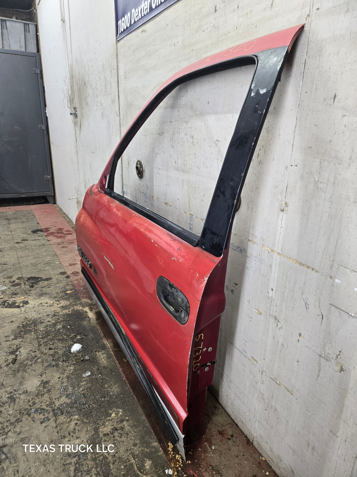 1994-2002 Dodge Ram 2nd Gen LH Driver Side Front Door Regular Cab / 2 Door Ext Cab 1500 2500 3500 ROUND CORNER