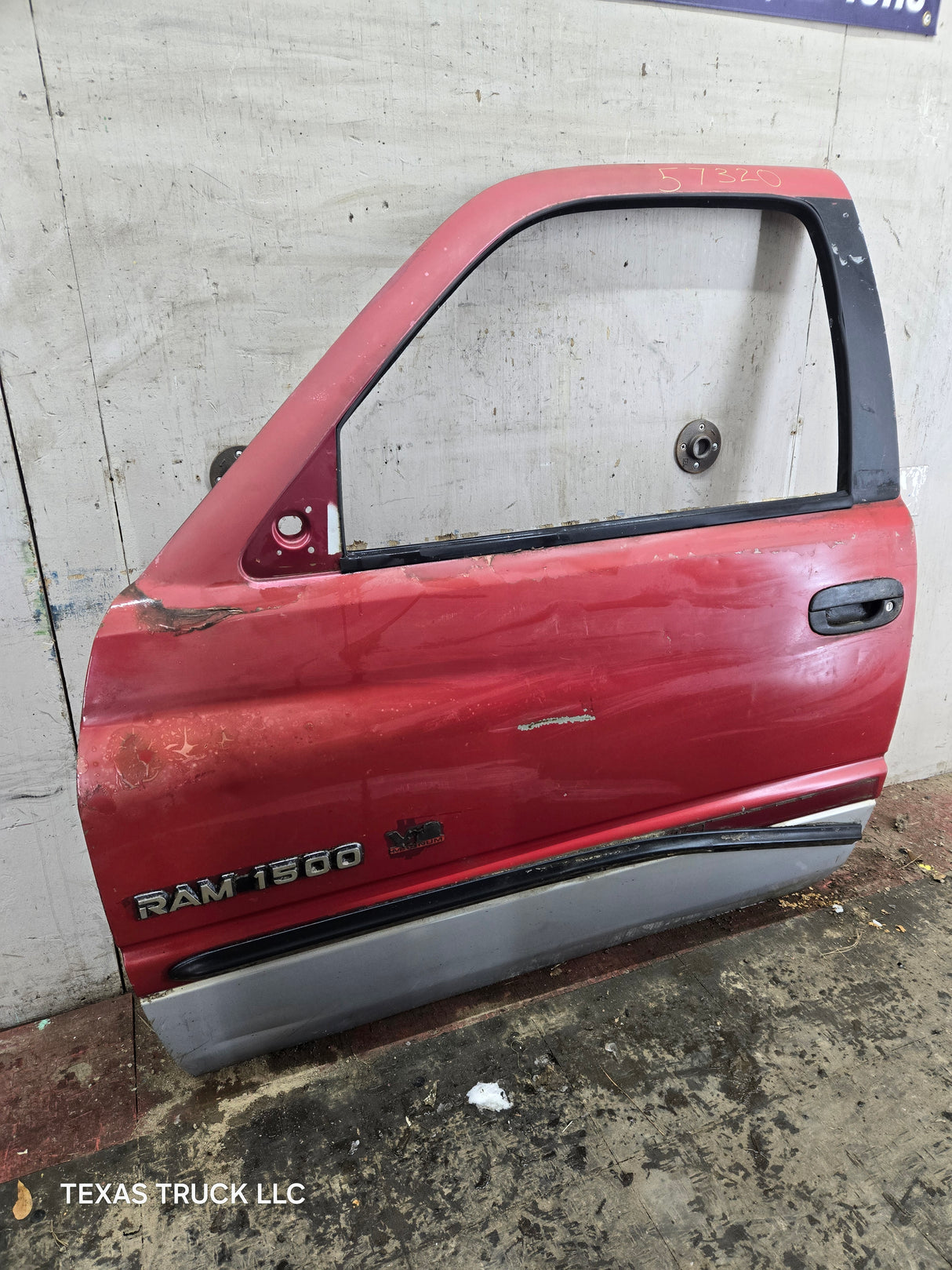 1994-2002 Dodge Ram 2nd Gen LH Driver Side Front Door Regular Cab / 2 Door Ext Cab 1500 2500 3500 ROUND CORNER