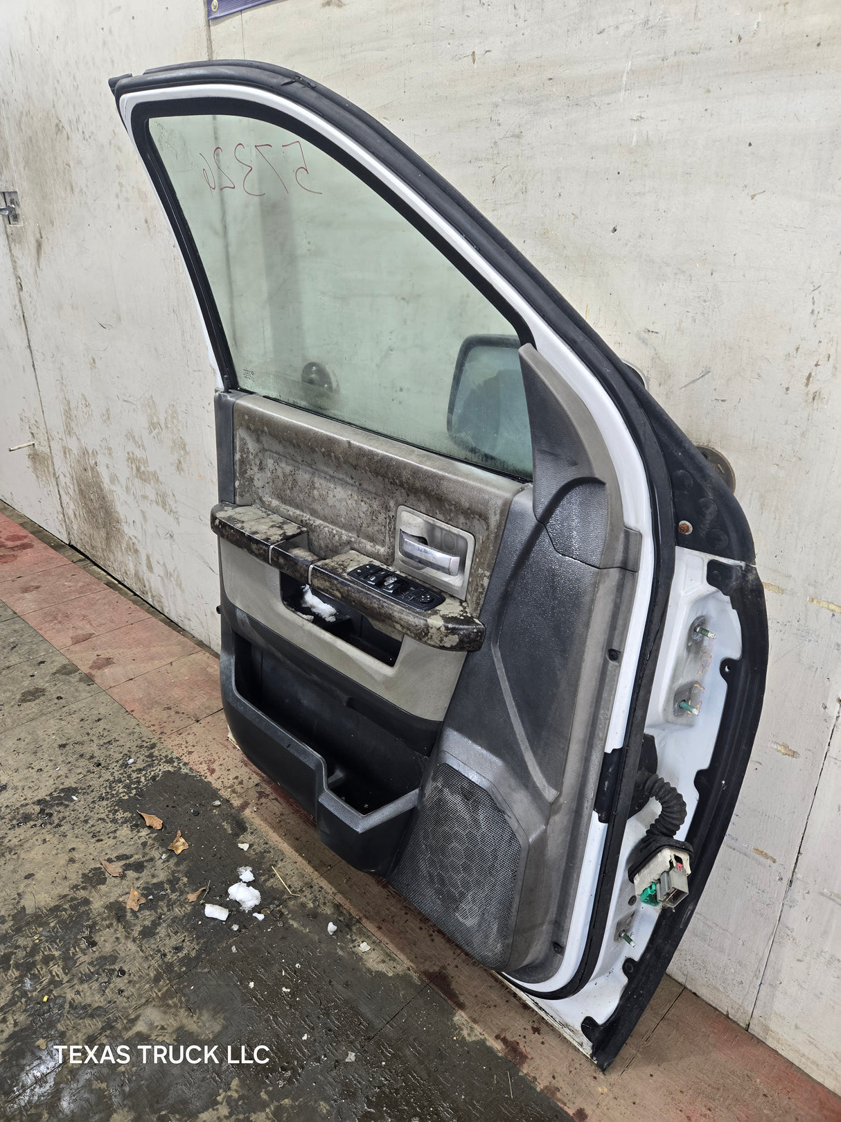2009-2018 Dodge Ram 4th Gen Driver Side Front Quad/Crew Cab Door 1500 2500 3500 4500 5500