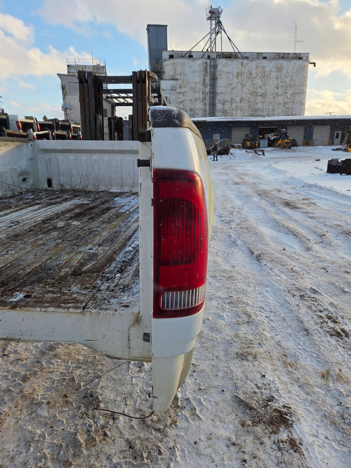 1997-2003 Ford F150 8' Long Bed - White