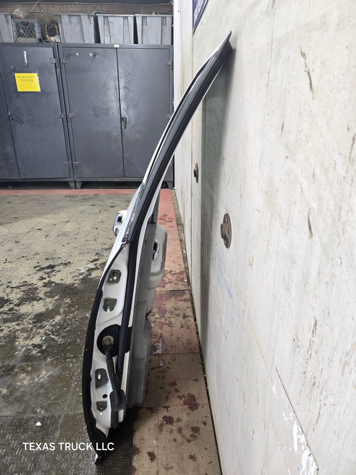 2009-2018 Dodge Ram 4th Gen Passenger Side Rear Quad Cab Door 1500 2500 3500 4500 5500 - White