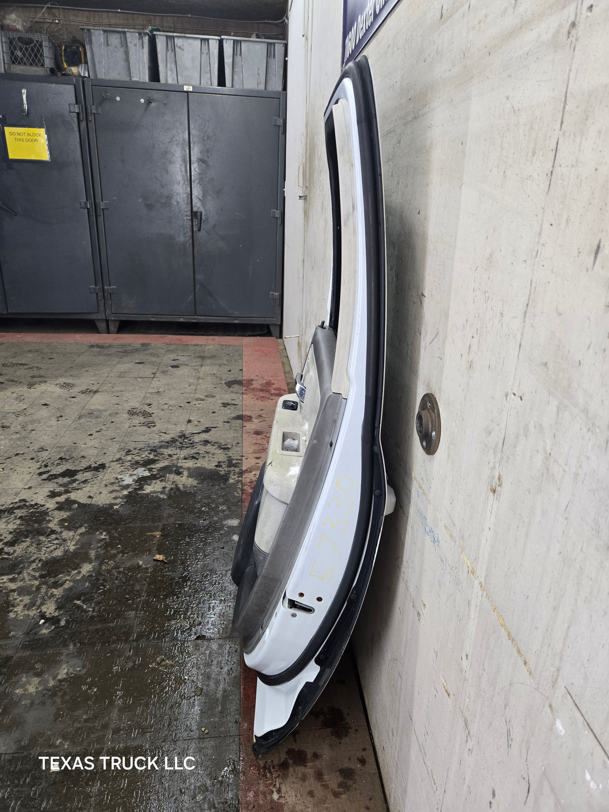 2009-2018 Dodge Ram 4th Gen Passenger Side Rear Quad Cab Door 1500 2500 3500 4500 5500 - White