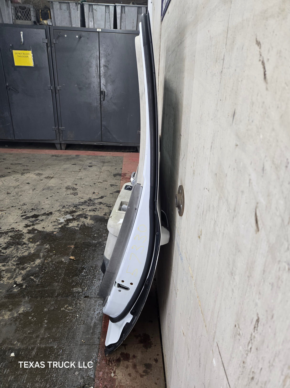 2009-2018 Dodge Ram 4th Gen Passenger Side Rear Quad Cab Door 1500 2500 3500 4500 5500 - White