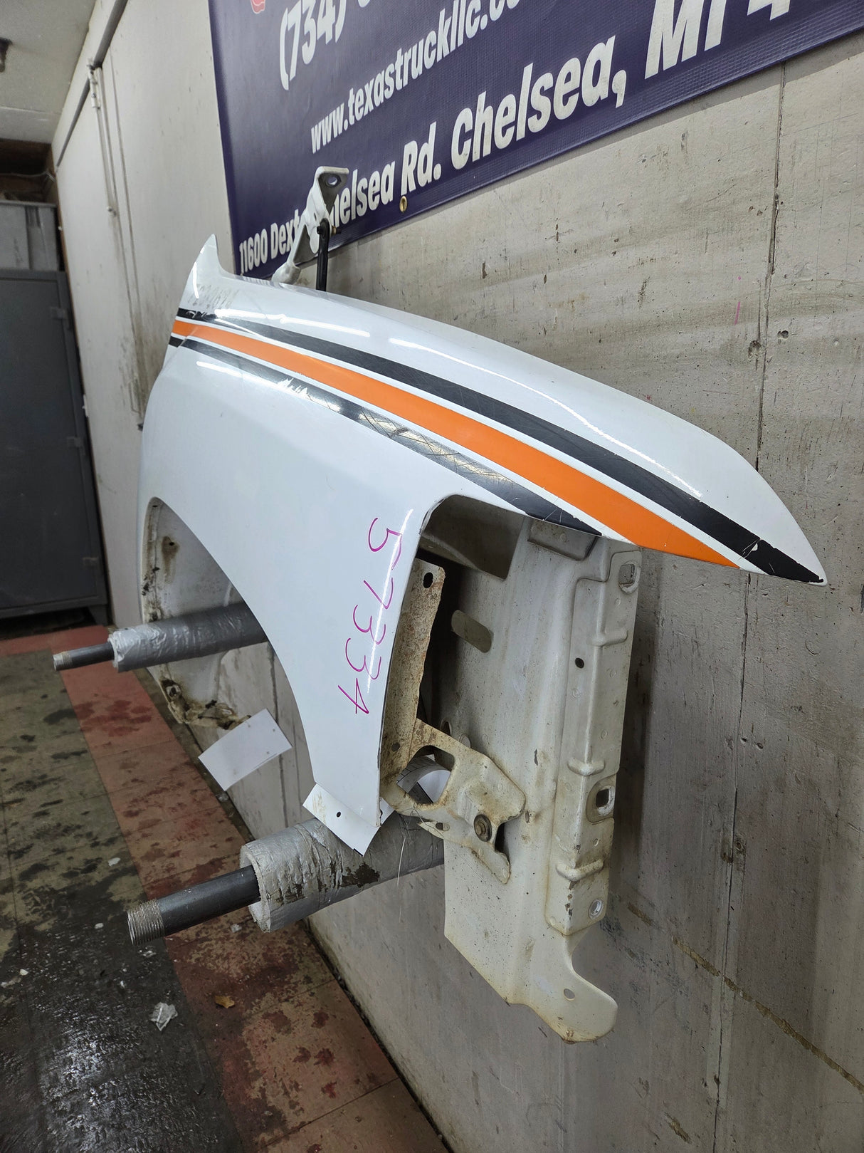 2007-2013 Chevrolet Silverado Passenger Side Front RH Fender 1500 2500 3500 HD