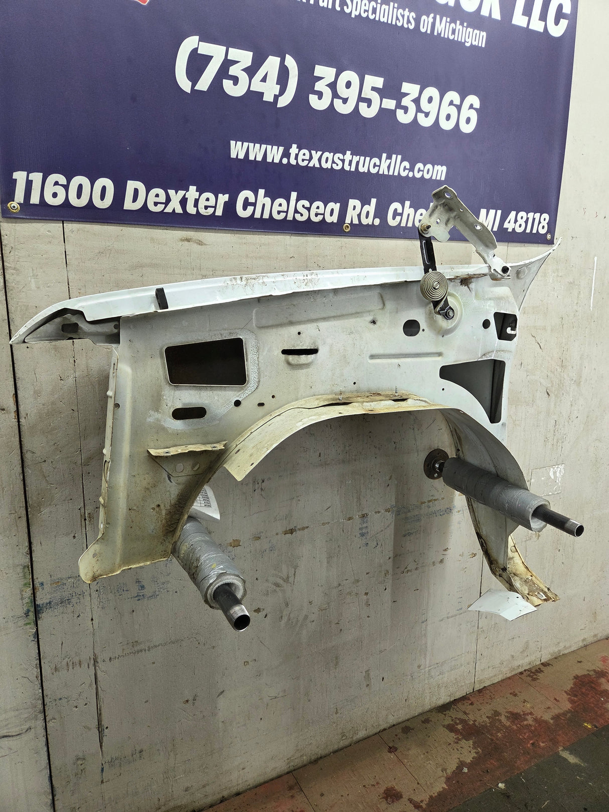 2007-2013 Chevrolet Silverado Passenger Side Front RH Fender 1500 2500 3500 HD