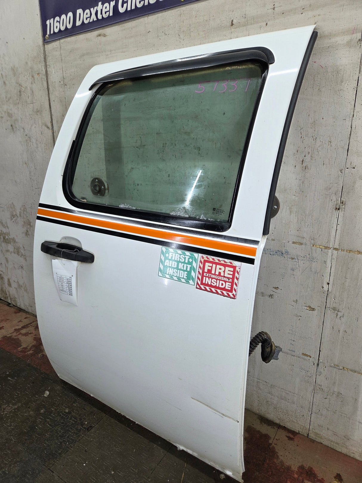 2007-2013 Chevrolet Silverado / GMC Sierra 1500 2500 3500 HD Crew Cab RH Passenger Rear Door